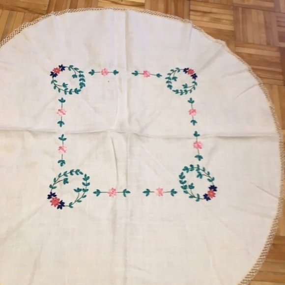 Other - VINTAGE tablecloth​​​​​​​